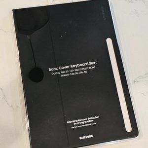 Samsung - Galaxy Tab S8+, Tab S7 FE, Tab S7+ Slim Book Keyboard Cover